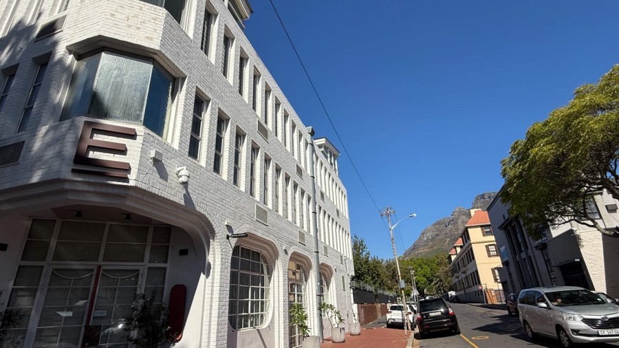 To Let commercial Property for Rent in Gardens Western Cape